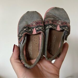 T4 Grey and Pink Toms